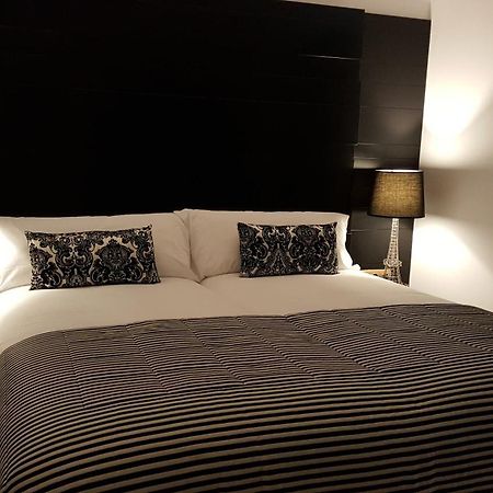 Apartamentos Art Suite ซานตานเดร์ ภายนอก รูปภาพ