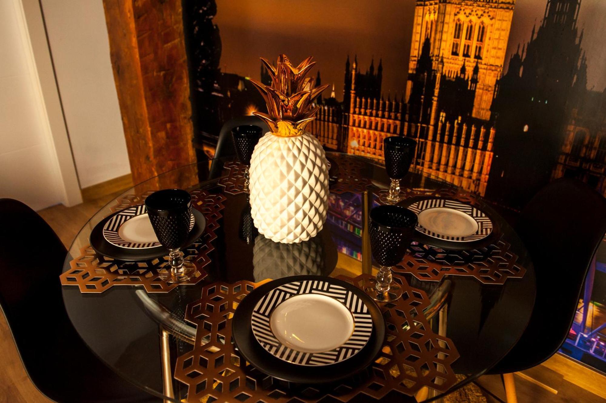 Apartamentos Art Suite ซานตานเดร์ ภายนอก รูปภาพ