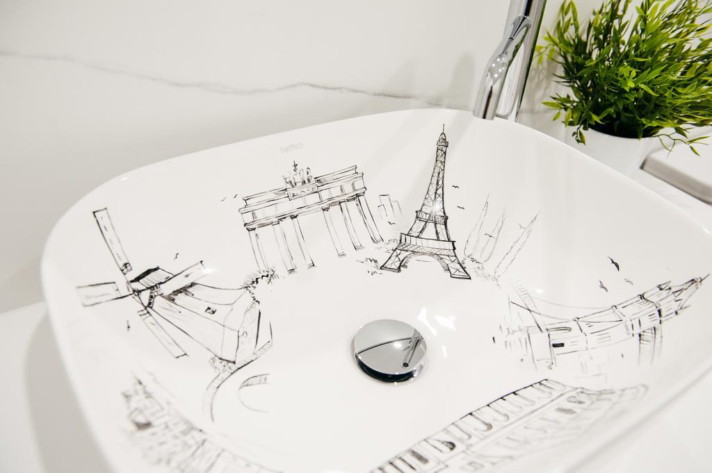 Apartamentos Art Suite ซานตานเดร์ ภายนอก รูปภาพ