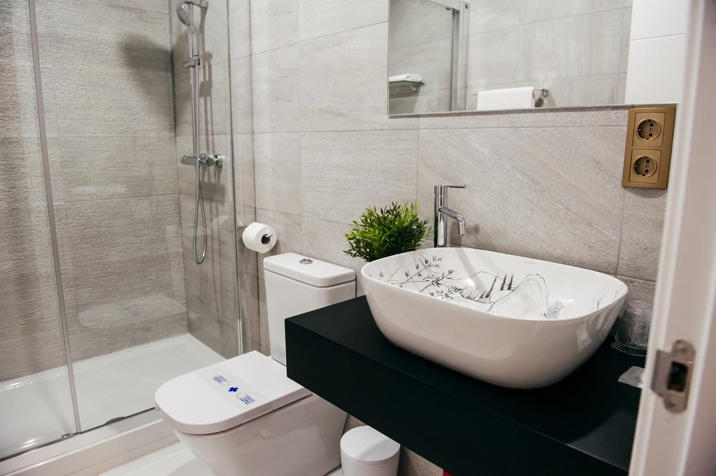 Apartamentos Art Suite ซานตานเดร์ ภายนอก รูปภาพ