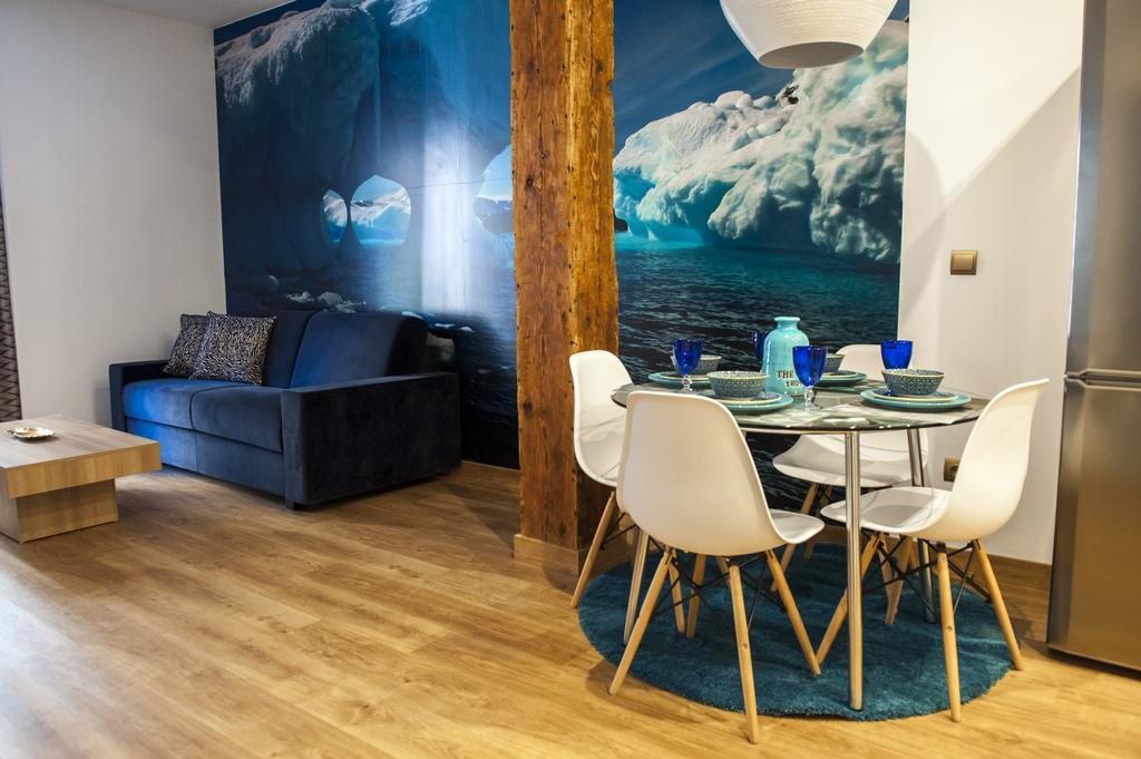 Apartamentos Art Suite ซานตานเดร์ ภายนอก รูปภาพ