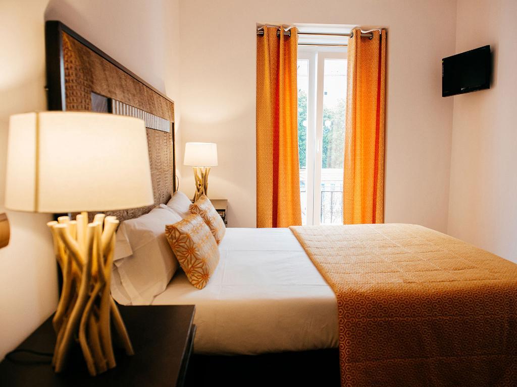 Apartamentos Art Suite ซานตานเดร์ ภายนอก รูปภาพ