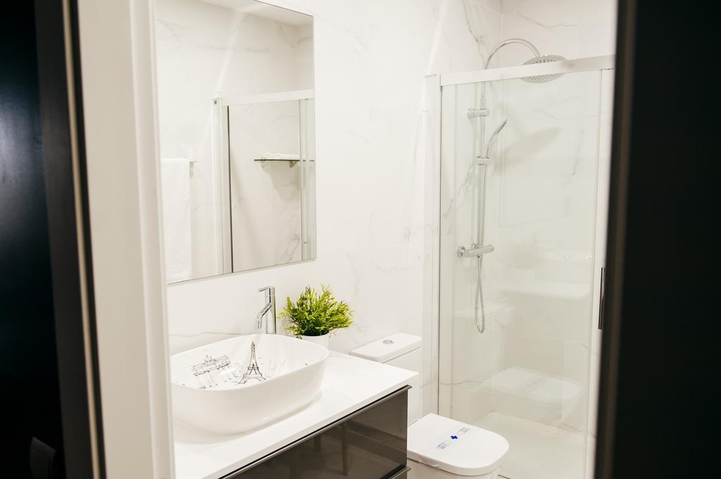 Apartamentos Art Suite ซานตานเดร์ ภายนอก รูปภาพ