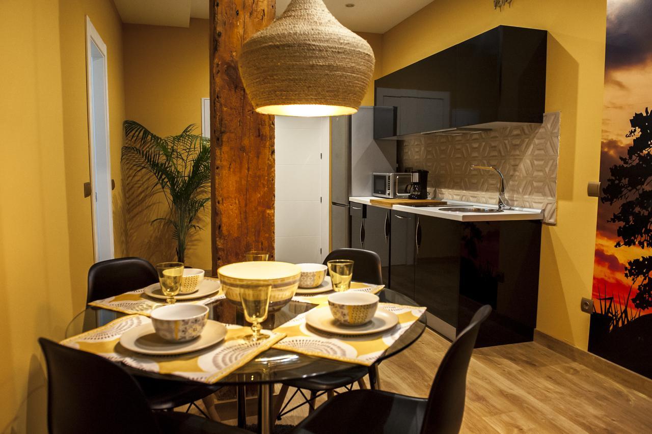 Apartamentos Art Suite ซานตานเดร์ ภายนอก รูปภาพ